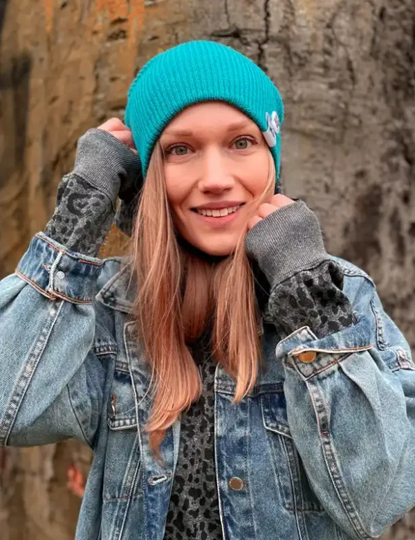 Czapka slouchy logo kolorowe "Turkus"