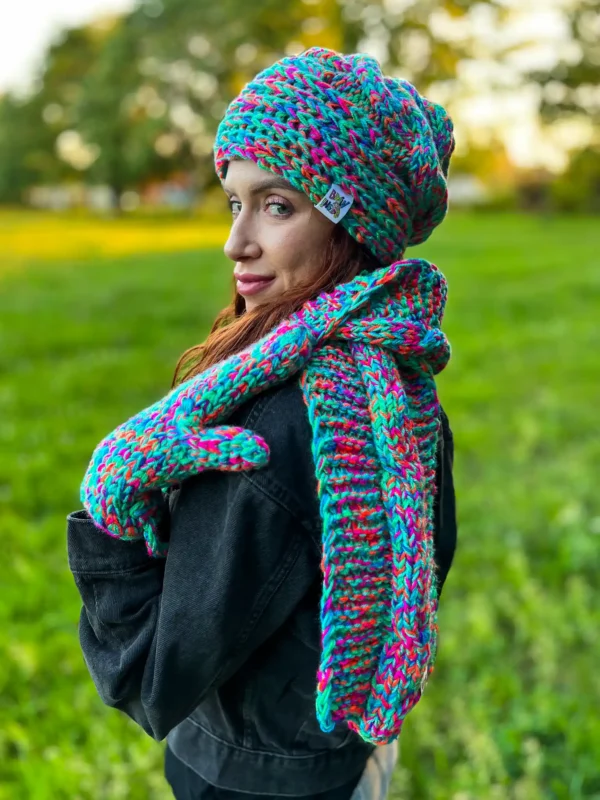Rękawiczki handmade ze sznureczkiem ,,Paradise"