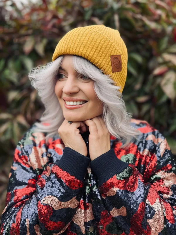 Bawełniana czapka beanie logo ekoskórka "Miodowa musztarda"
