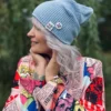 Luźna czapka z bawełny logo kolorowe "Jasny niebieski"