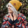 Bawełniana czapka beanie logo ekoskórka "Miodowa musztarda"