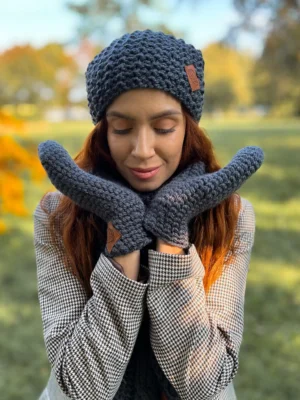 Rękawiczki handmade ze sznureczkiem ,,Ciemny szary"
