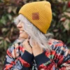 Bawełniana czapka beanie logo ekoskórka "Miodowa musztarda"