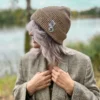 Czapka beanie z bawełny logo kolorowe "Beżowa"