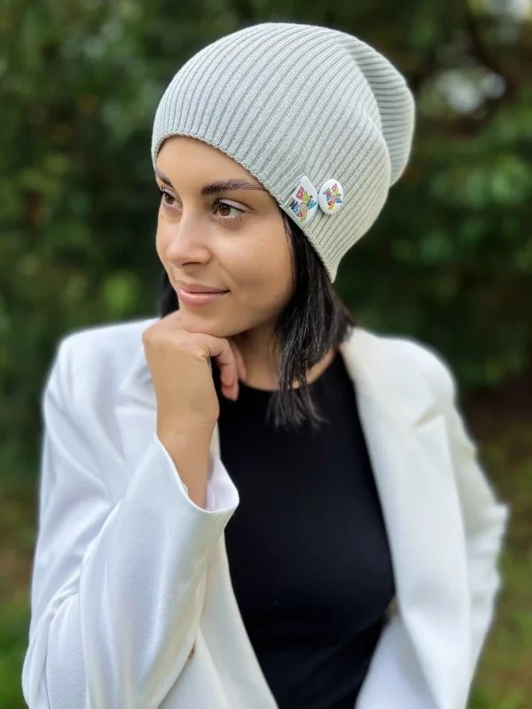 Czapka beanie z bawełny logo kolorowe "Jasny szary"