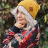 Bawełniana czapka beanie logo ekoskórka "Miodowa musztarda"