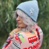 Czapka beanie z bawełny logo kolorowe "Jasny niebieski"