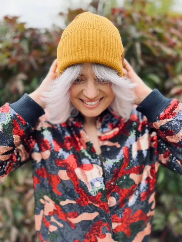 Bawełniana czapka beanie logo ekoskórka "Miodowa musztarda"