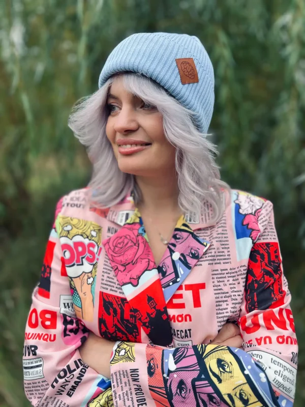 Bawełniana czapka beanie logo ekoskórka "Jasny niebieski"