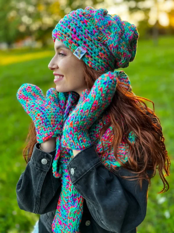 Rękawiczki handmade ze sznureczkiem ,,Paradise"