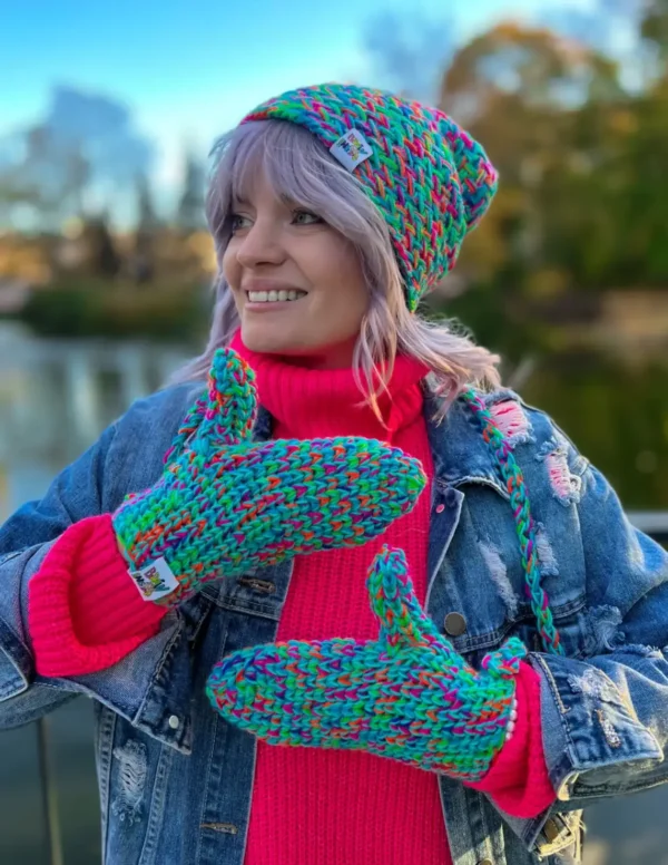 Rękawiczki handmade ze sznureczkiem ,,Paradise"