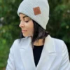 Bawełniana czapka beanie logo ekoskórka "Jasny szary"