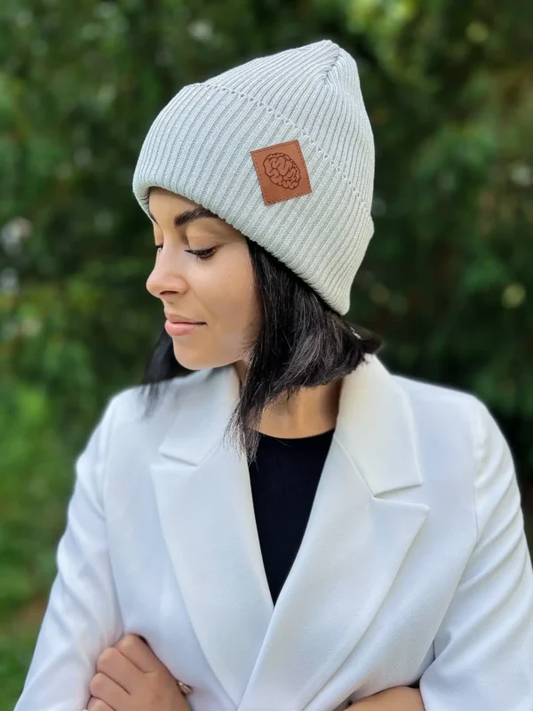 Bawełniana czapka beanie logo ekoskórka "Jasny szary"