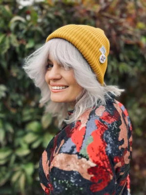 Czapka beanie z bawełny logo kolorowe "Miodowa musztarda"