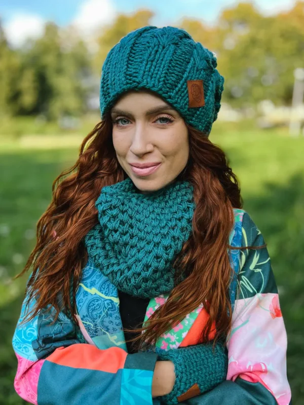 Czapka z włóczki SMILE ,,Leśny zielony"