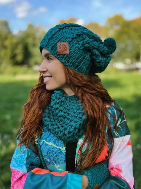 Czapka z włóczki SMILE ,,Leśny zielony"