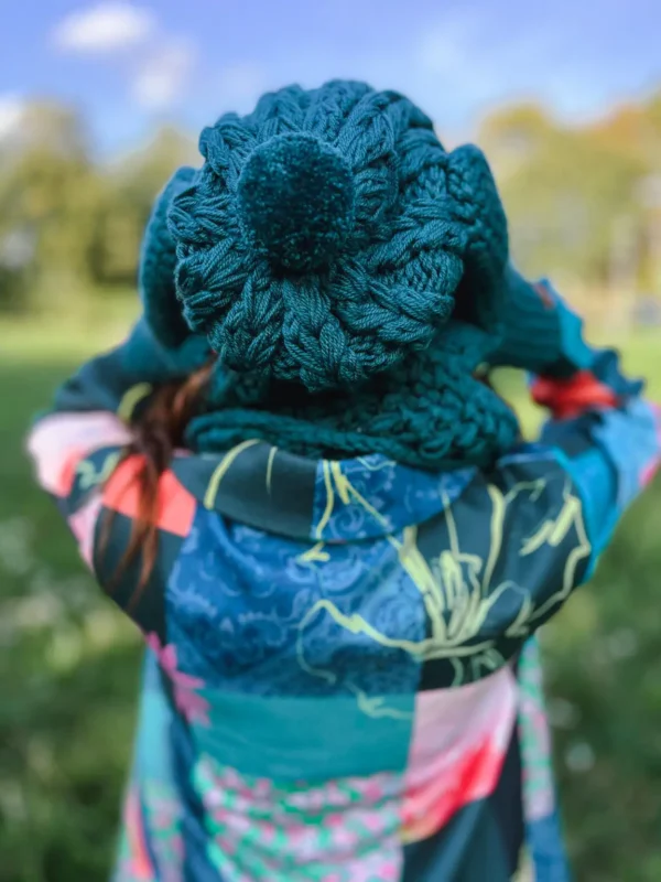 Czapka z włóczki SMILE ,,Leśny zielony"