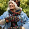 Rękawiczki handmade ze sznureczkiem ,,Czarne czerwienie"