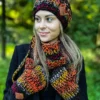 Modna czapka ENDORFINA "Ciemna jesień"