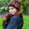 Modna czapka ENDORFINA "Ciemna jesień"