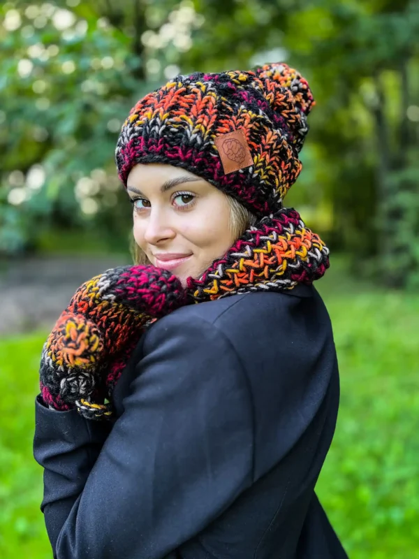 Modna czapka ENDORFINA "Ciemna jesień"