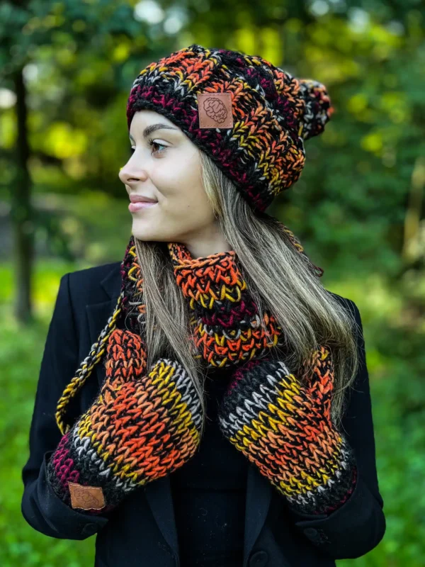 Modna czapka ENDORFINA "Ciemna jesień"