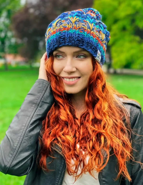 Czapka z włóczki SMILE "Górski potok"