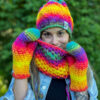 Rękawiczki handmade ze sznureczkiem ,,Cieniowana tęcza"