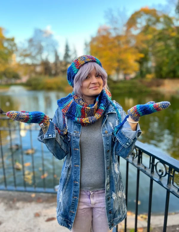 Rękawiczki handmade ze sznureczkiem ,,Górski potok"