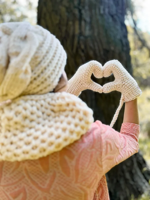 Czapka nieugniatająca włosów THIS IS IT ,,Ecru"