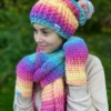 Luźna czapka z pomponem FOLLOW ME ,,Cieniowane pastele"