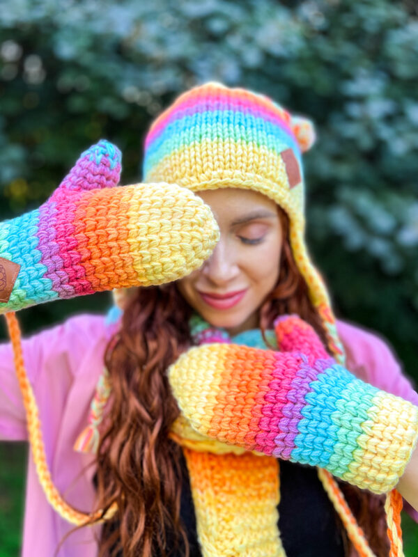 Rękawiczki handmade ze sznureczkiem ,,Cieniowane cytrusy"