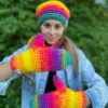 Rękawiczki handmade ze sznureczkiem ,,Cieniowana tęcza"