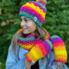 Rękawiczki handmade ze sznureczkiem ,,Cieniowana tęcza"