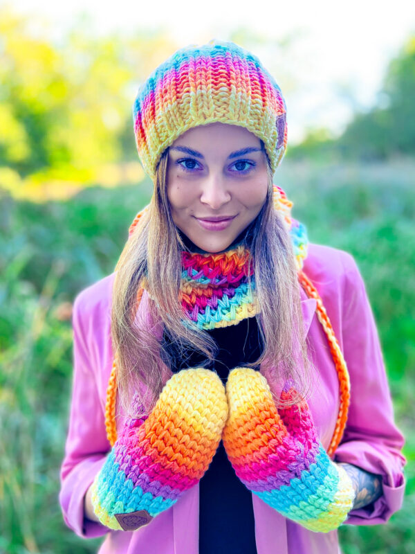 Rękawiczki handmade ze sznureczkiem ,,Cieniowane cytrusy"