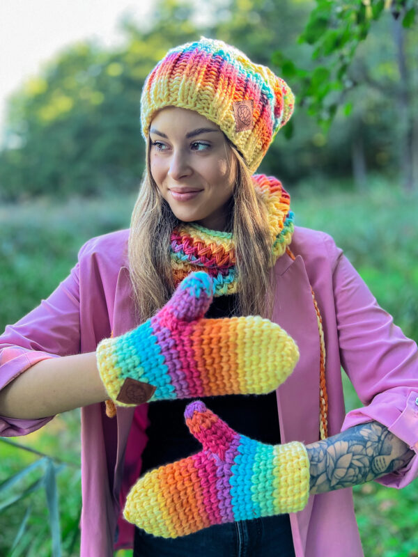 Rękawiczki handmade ze sznureczkiem ,,Cieniowane cytrusy"