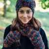 Rękawiczki handmade ze sznureczkiem ,,Czarne czerwienie"