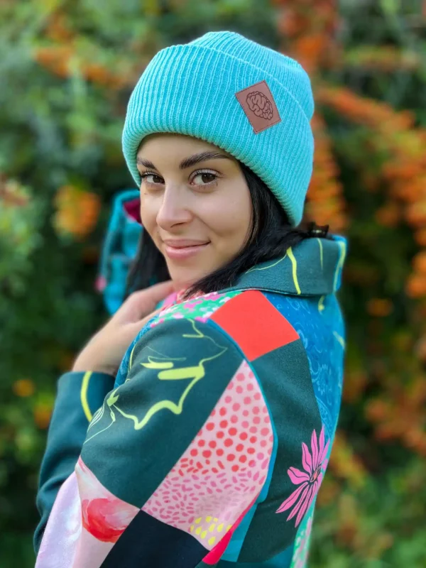 Czapka beanie logo ekoskórka "Jasny turkus"