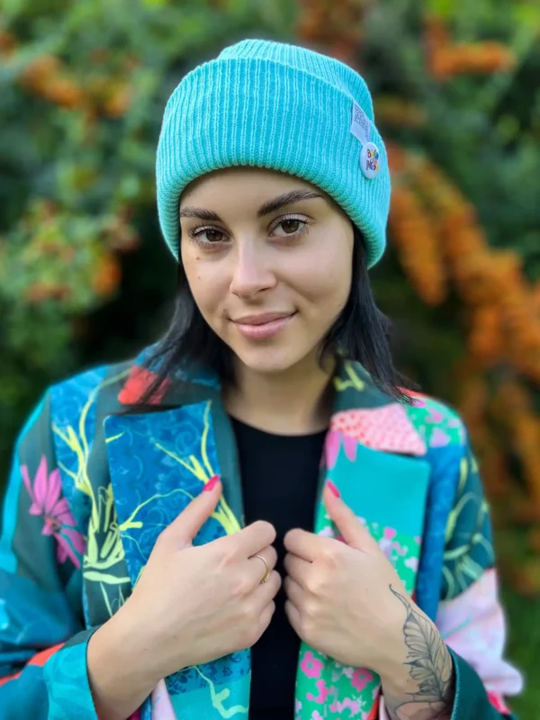 Czapka wywijana logo kolorowe "Jasny turkus"