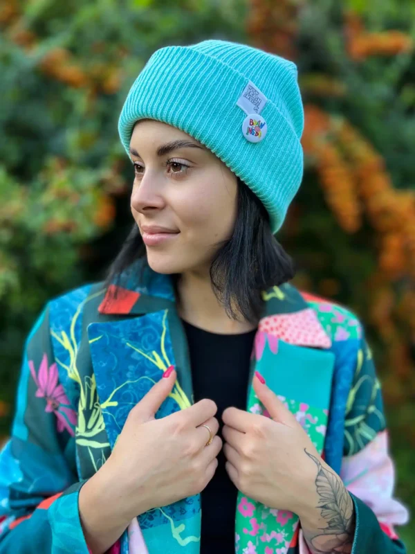 Czapka slouchy logo kolorowe "Jasny turkus"