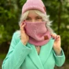 Bawełniana czapka beanie logo ekoskórka "Brudny róż"