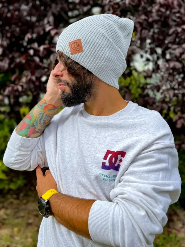 Męska bawełniana czapka jesienna logo ekoskórka "Jasny szary"