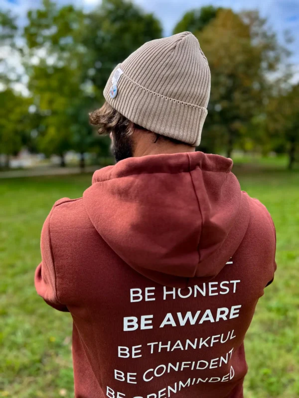 Męska czapka beanie z bawełny logo kolorowe "Beżowy"