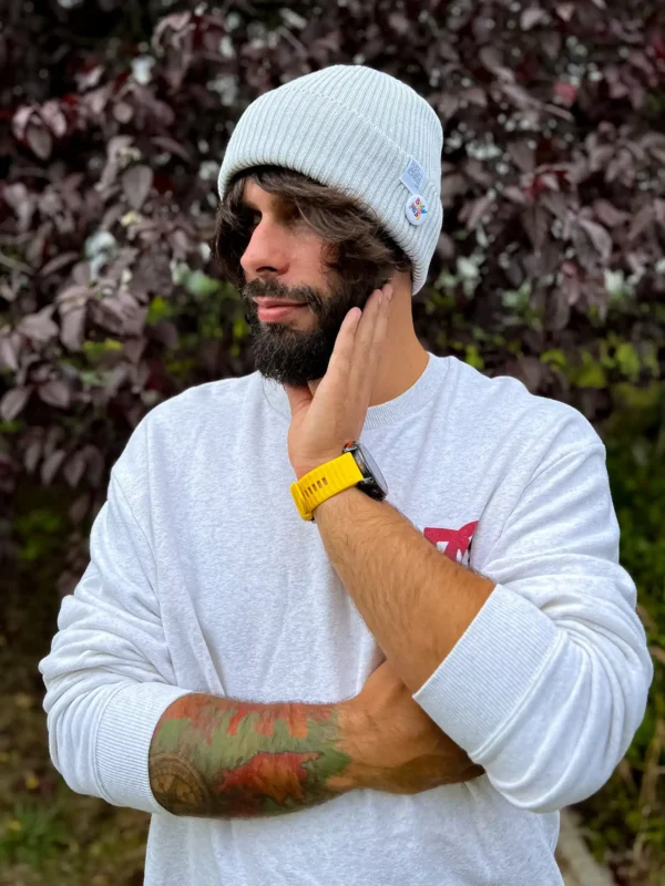 Męska czapka beanie z bawełny logo kolorowe "Jasny szary"