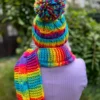 Czapka z dużym pomponem EUFORIA ,,Tęcza"