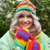 Modna czapka zimowa HAPPY ,,Tęcza"