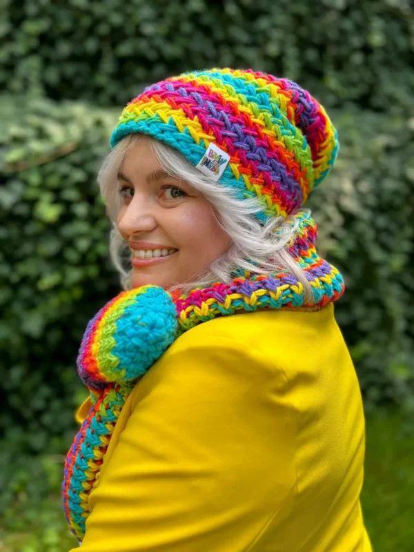Czapka ręcznie robiona EXPLORER ,,Tęcza"