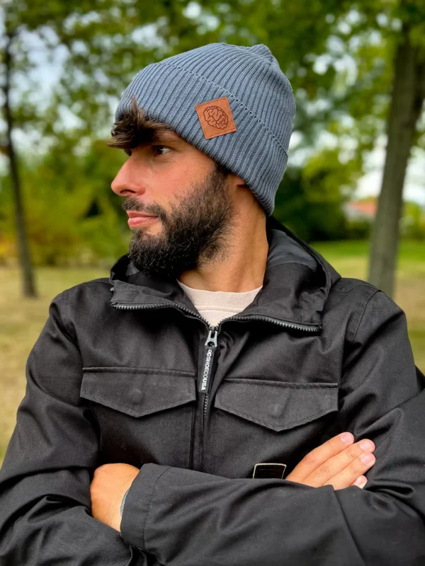 Męska bawełniana czapka beanie logo ekoskórka "Ciemny szary"