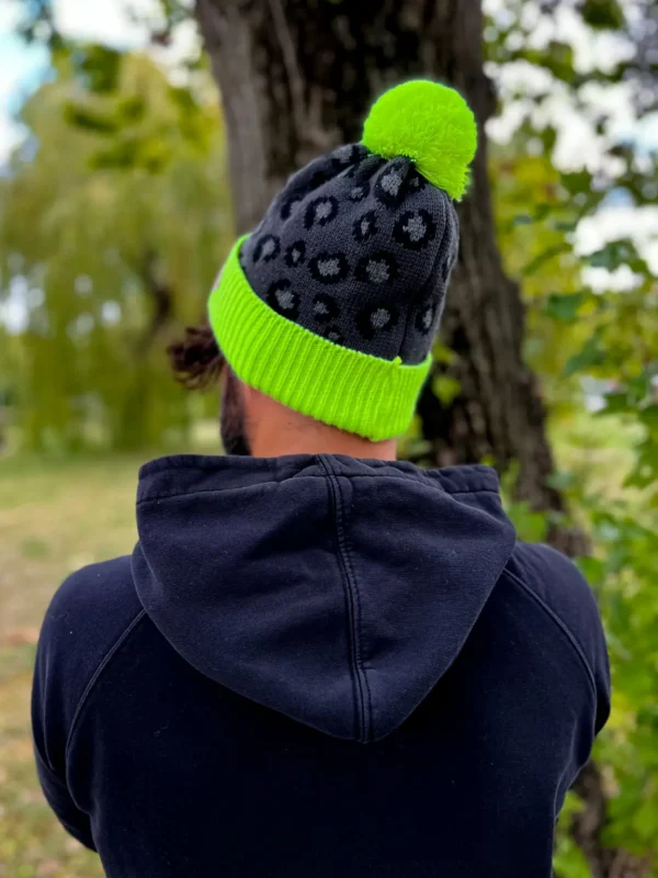 Męska czapka w panterkę "Neonowa"