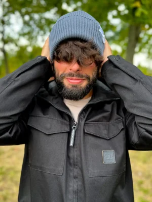 Męska czapka beanie z bawełny logo kolorowe "Ciemny szary"